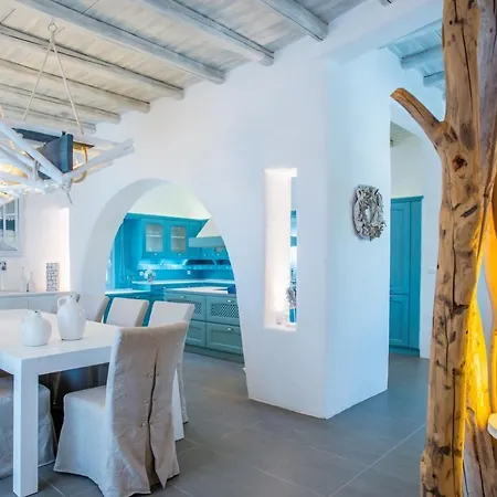 Paros Sleeps 6 Pool Air Con Wifi Parikia (Paros)