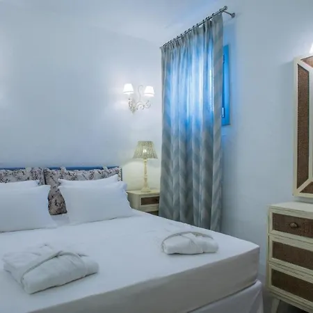 Paros Sleeps 6 Pool Air Con Wifi Villa Parikia (Paros)